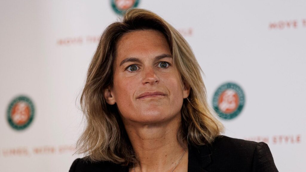 Amelie Mauresmo addresses French Open scheduling decisions, advocating for equal representation in night sessions.