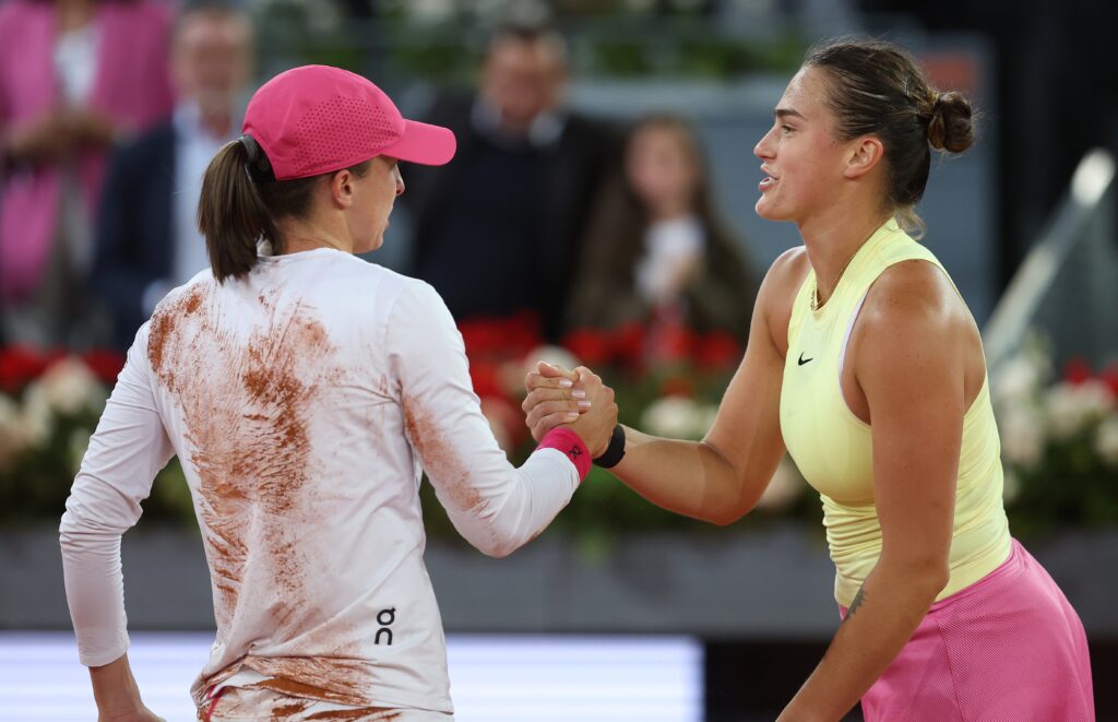 Aryna Sabalenka and Iga Swiatek preparing for their thrilling French Open 2025 semi-final match.