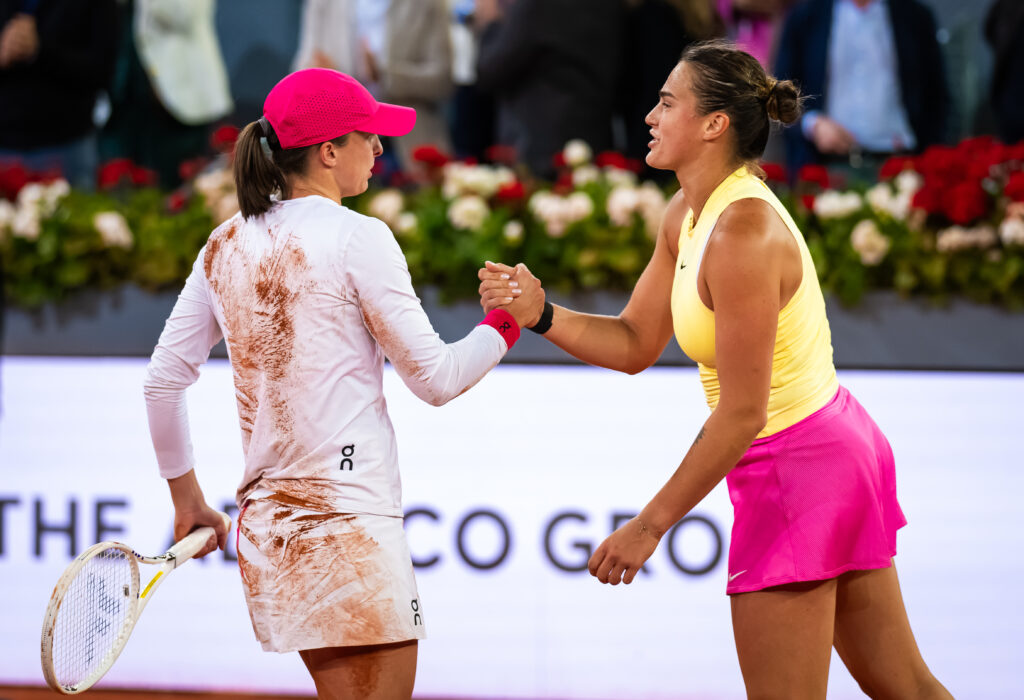 Iga Swiatek and Aryna Sabalenka prepare for their 2025 Roland-Garros semi-final, highlighting their intense rivalry.